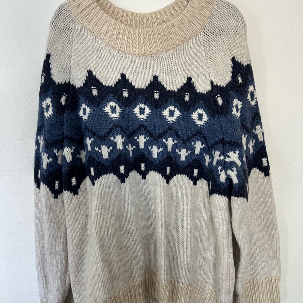 Beautiful Aerie Crew Neck Cozy Sweater NWT